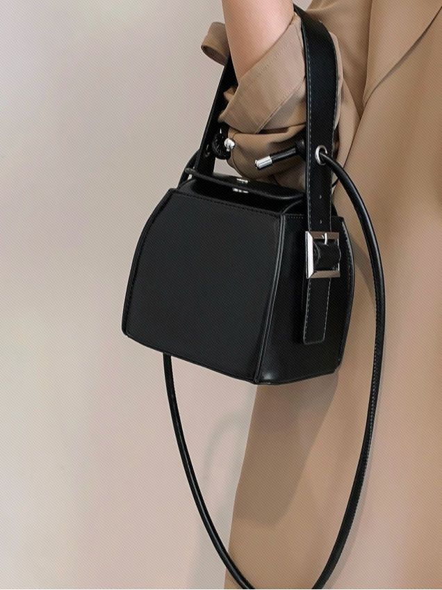 Cross Body Bags