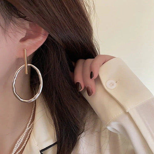 Contrast Oval Earrings